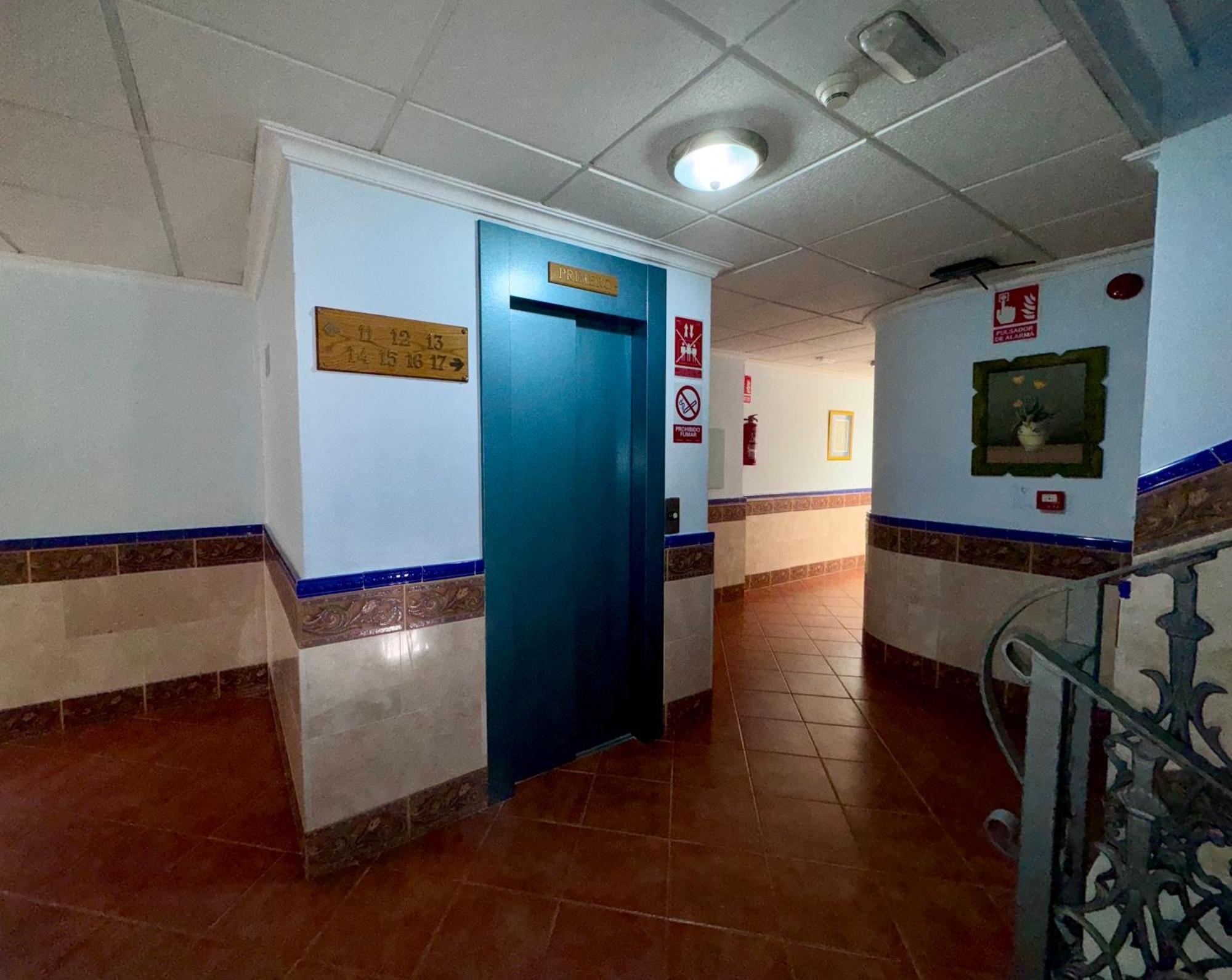 Apartamentos Nina De Oro Torremolinos Extérieur photo
