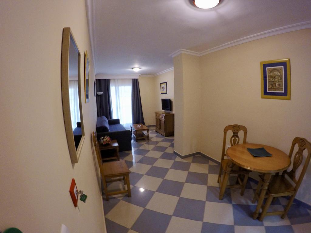Apartamentos Nina De Oro Torremolinos Extérieur photo